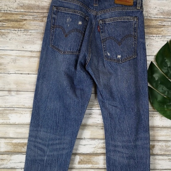 Levi’s distressed jeans - Picture 3 of 3